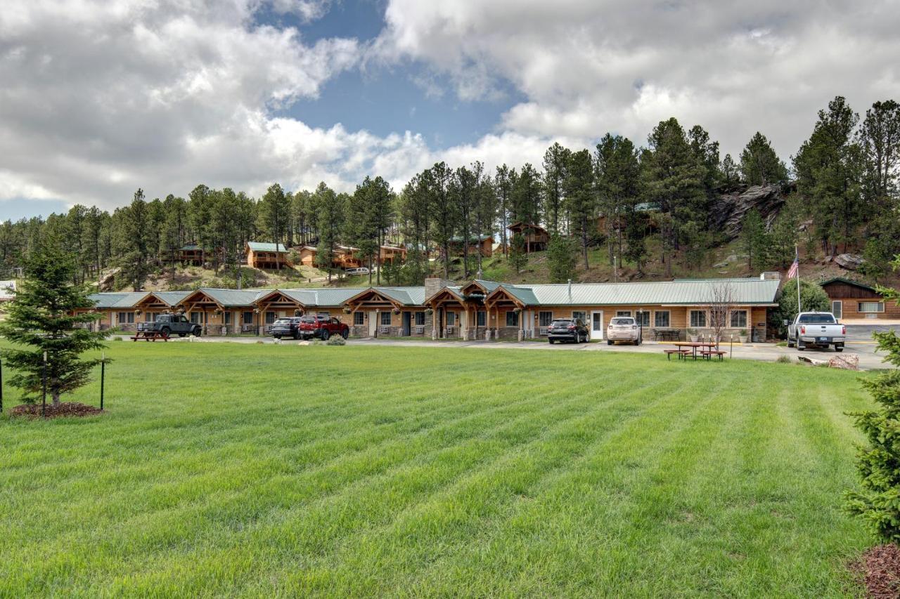 Rock Crest Lodge & Cabins Custer Exterior foto